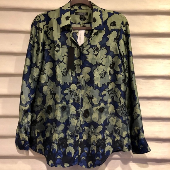 Banana Republic Floral Blouse - Picture 6 of 6